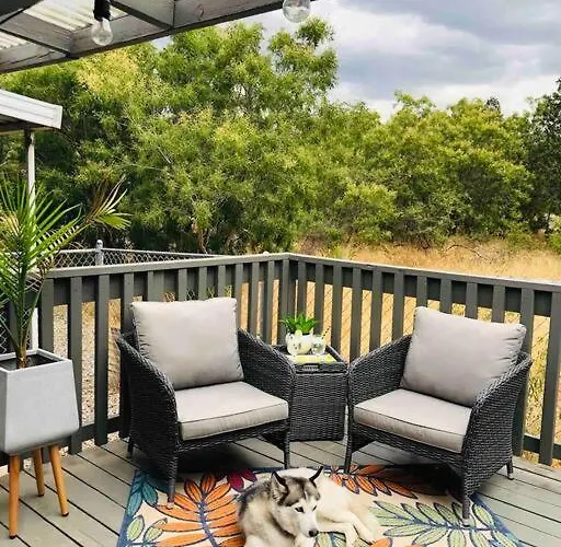 Holiday home Vista To Red Rock Pets Friendly And Hot Tub *