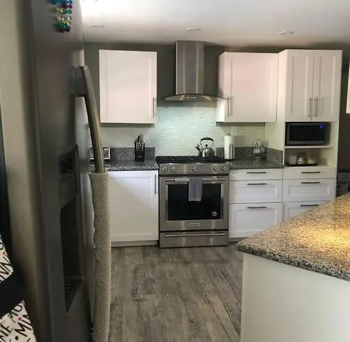 Holiday home Vista To Red Rock Pets Friendly And Hot Tub *
